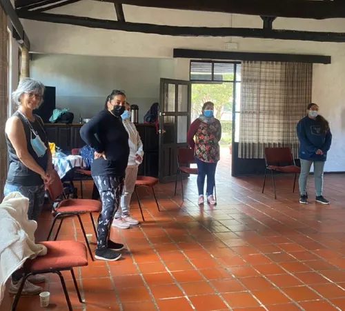 Personas en el Salón de conferencias
